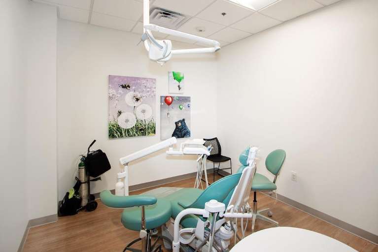 Nitrous oxide sedation in treatment room